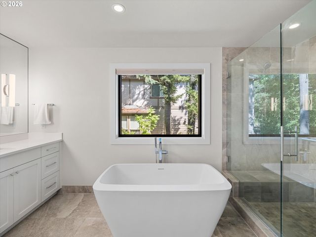 3351 FIR RIDGE Rd, Lake Oswego, OR 97035