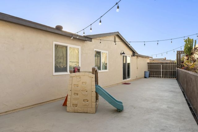 12979 Calle De Las Rosas, San Diego, CA 92129