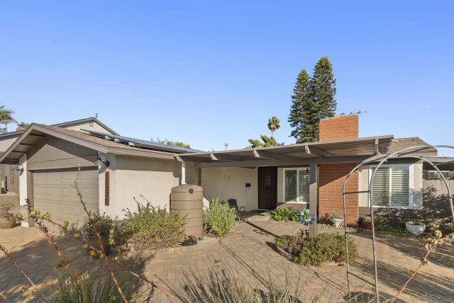 12979 Calle De Las Rosas, San Diego, CA 92129