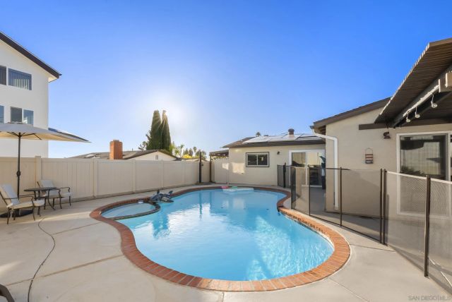 12979 Calle De Las Rosas, San Diego, CA 92129