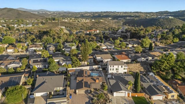 12979 Calle De Las Rosas, San Diego, CA 92129