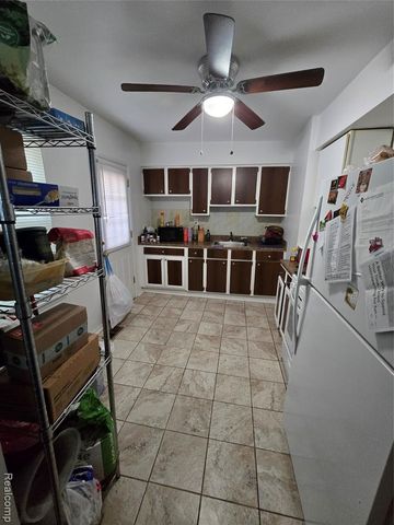 18635 Meier Street, Roseville, MI 48066