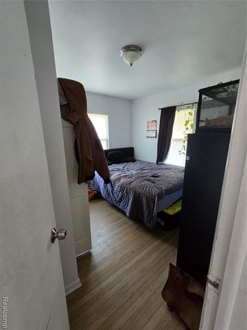 18635 Meier Street, Roseville, MI 48066