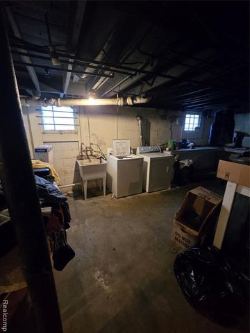 18635 Meier Street, Roseville, MI 48066