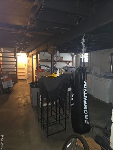 18635 Meier Street, Roseville, MI 48066