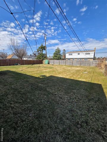 18635 Meier Street, Roseville, MI 48066