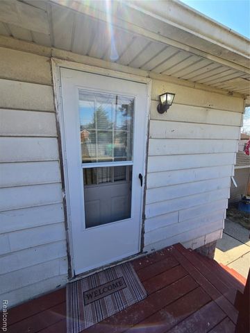 18635 Meier Street, Roseville, MI 48066