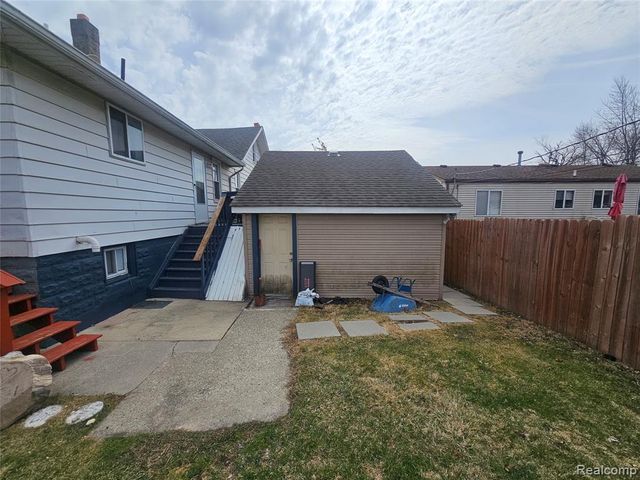 18635 Meier Street, Roseville, MI 48066