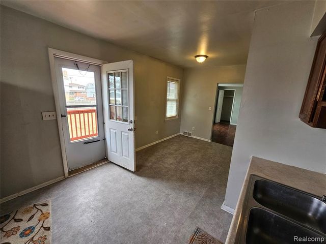 18635 Meier Street, Roseville, MI 48066