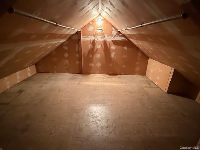 11 Arbor Street, Great Neck, NY 11021