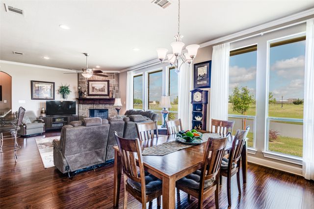 902 Saint Matthew Circle, Royse City, TX 75189