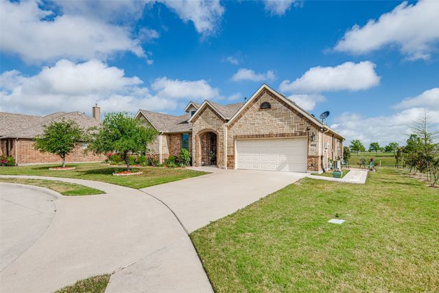 902 Saint Matthew Circle, Royse City, TX 75189