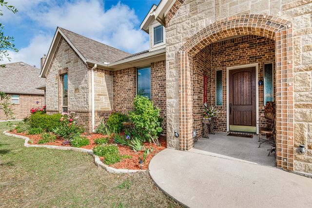 902 Saint Matthew Circle, Royse City, TX 75189