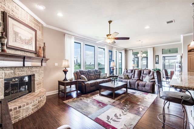 902 Saint Matthew Circle, Royse City, TX 75189