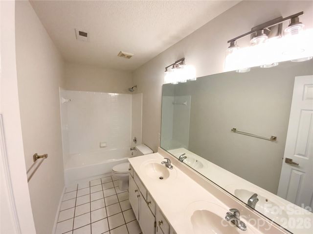 2737 Lamplighter Drive, Kannapolis, NC 28081