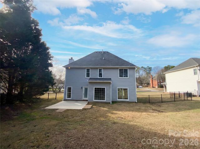 2737 Lamplighter Drive, Kannapolis, NC 28081