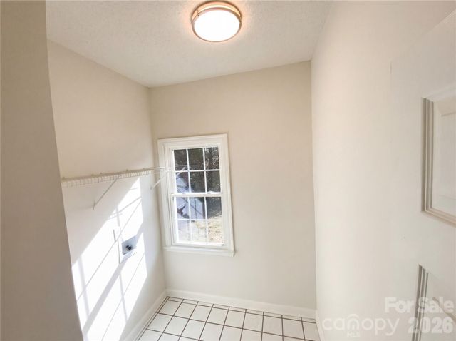 2737 Lamplighter Drive, Kannapolis, NC 28081