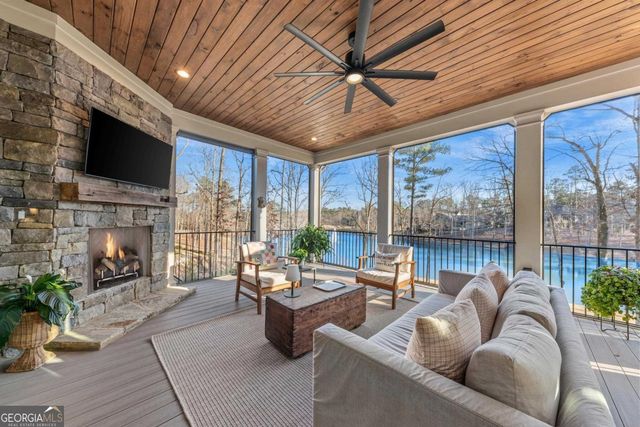 1041 Holts Ferry, Greensboro, GA 30642