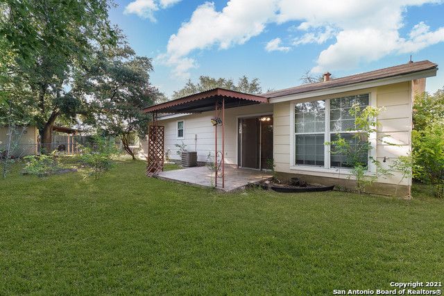 5239 Woodbrook, San Antonio, TX 78218