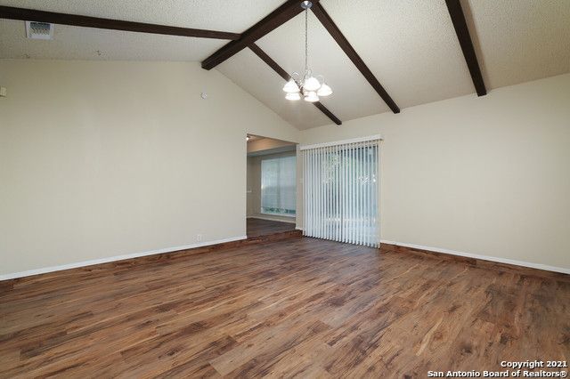 5239 Woodbrook, San Antonio, TX 78218