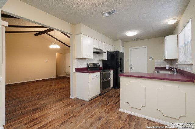 5239 Woodbrook, San Antonio, TX 78218