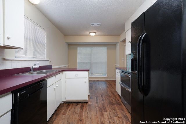 5239 Woodbrook, San Antonio, TX 78218