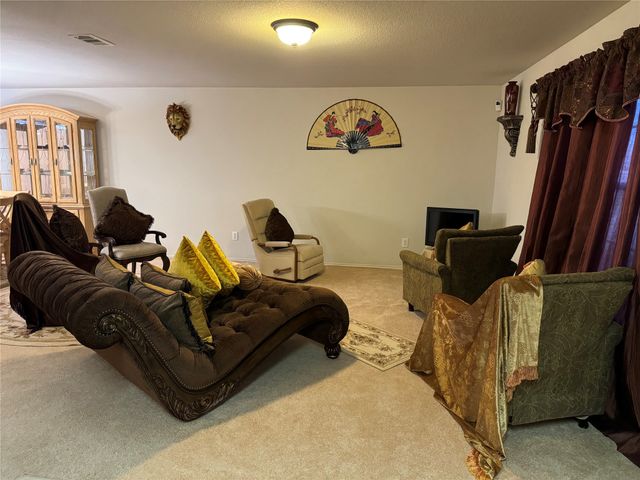 221 Blue Roan Drive, Waxahachie, TX 75165