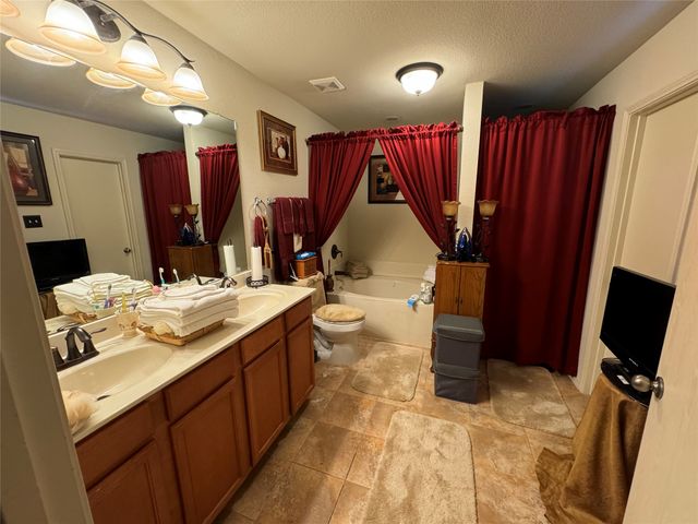 221 Blue Roan Drive, Waxahachie, TX 75165