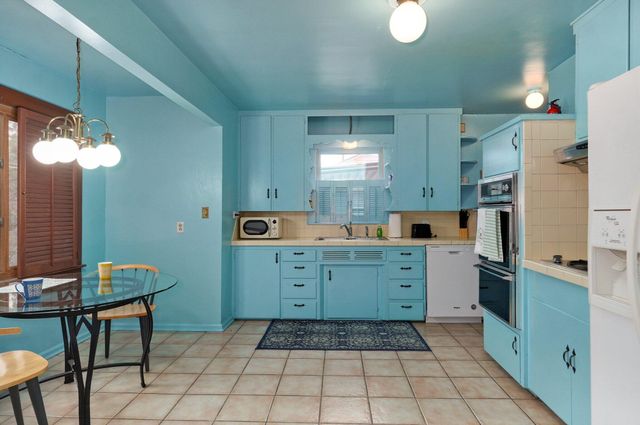 1026 W Portland Street, Springfield, MO 65807