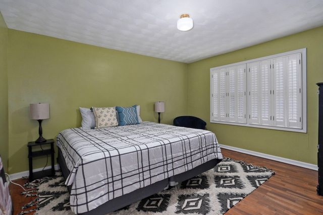 1026 W Portland Street, Springfield, MO 65807