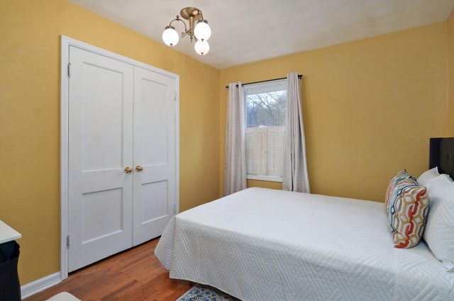 1026 W Portland Street, Springfield, MO 65807