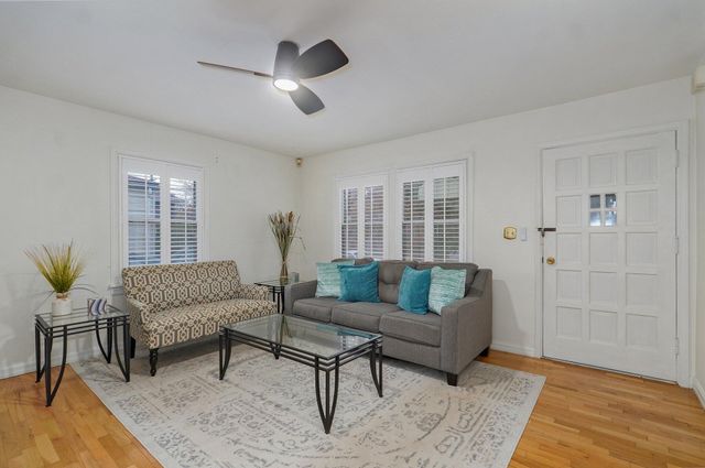 1026 W Portland Street, Springfield, MO 65807