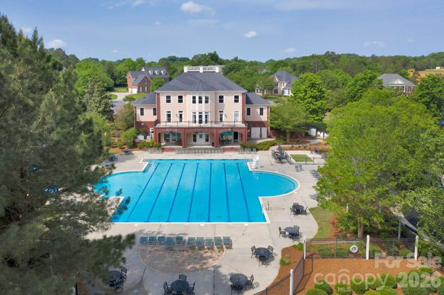 7300 Stonehaven Drive, Waxhaw, NC 28173