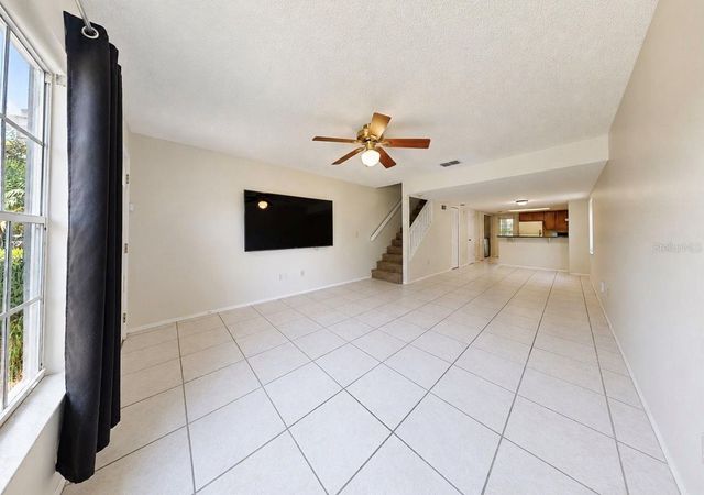 2316 FLETCHERS POINT CIRCLE, Tampa, FL 33613