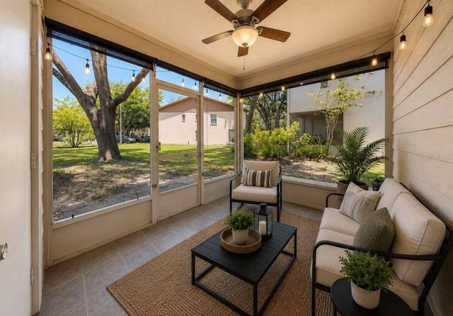 2316 FLETCHERS POINT CIRCLE, Tampa, FL 33613
