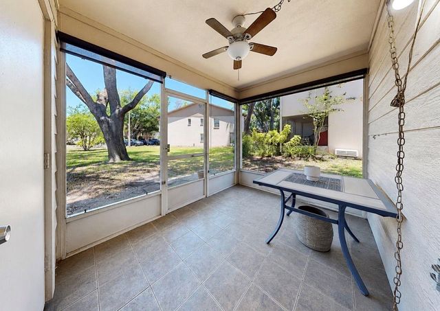 2316 FLETCHERS POINT CIRCLE, Tampa, FL 33613