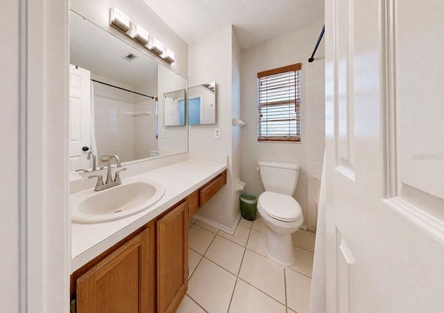 2316 FLETCHERS POINT CIRCLE, Tampa, FL 33613