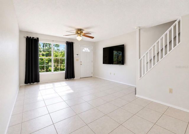2316 FLETCHERS POINT CIRCLE, Tampa, FL 33613