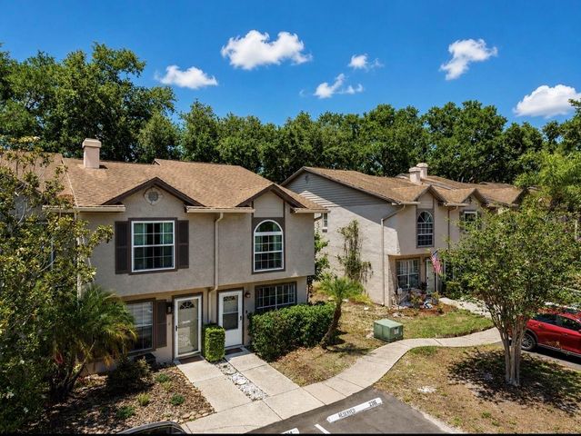 2316 FLETCHERS POINT CIRCLE, Tampa, FL 33613