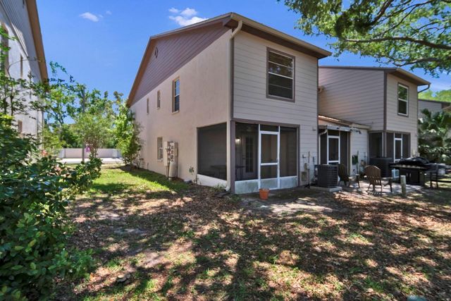 2316 FLETCHERS POINT CIRCLE, Tampa, FL 33613