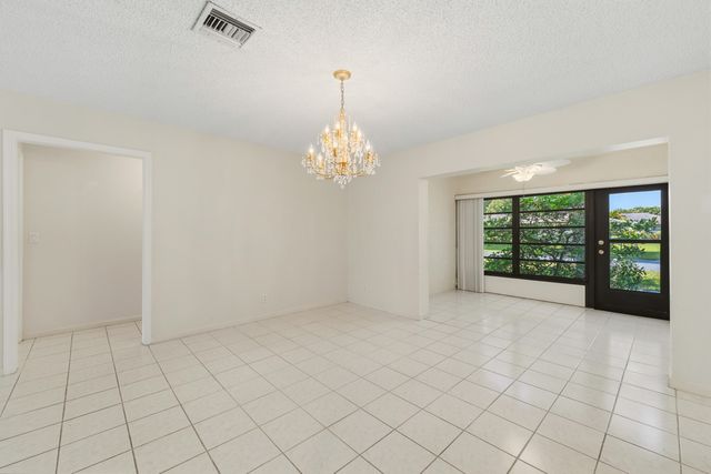 4675 ROBINWOOD Circle A, Boynton Beach, FL 33436