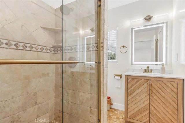 10065 Foothill, Lakeview Terrace, CA 91342