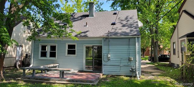 20462 Kingsville Street, Harper Woods, MI 48225