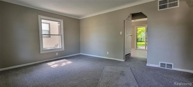 20462 Kingsville Street, Harper Woods, MI 48225