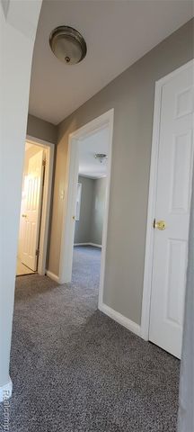 20462 Kingsville Street, Harper Woods, MI 48225