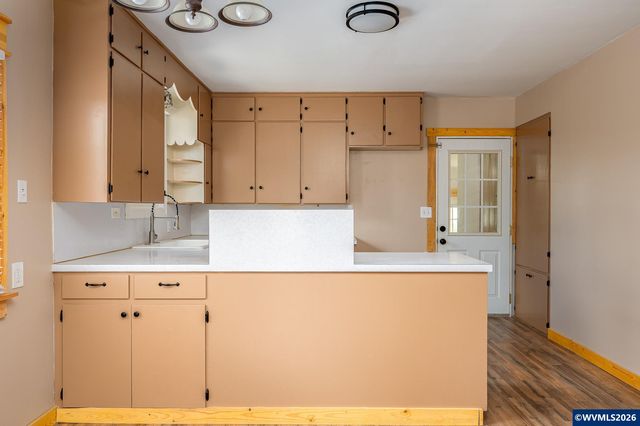 1520 N Maple St, Canby, OR 97013