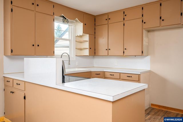 1520 N Maple St, Canby, OR 97013