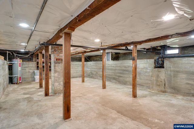 1520 N Maple St, Canby, OR 97013