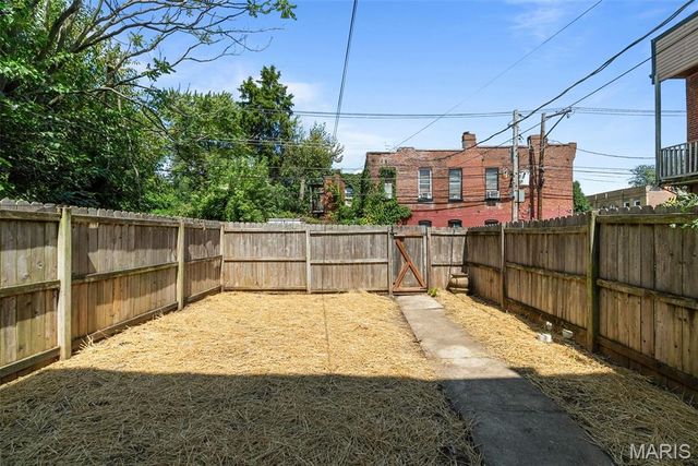 2805 Wyoming Street, St Louis, MO 63118