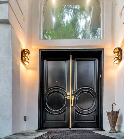 4330 Alhama Dr, Woodland Hills, CA 91364
